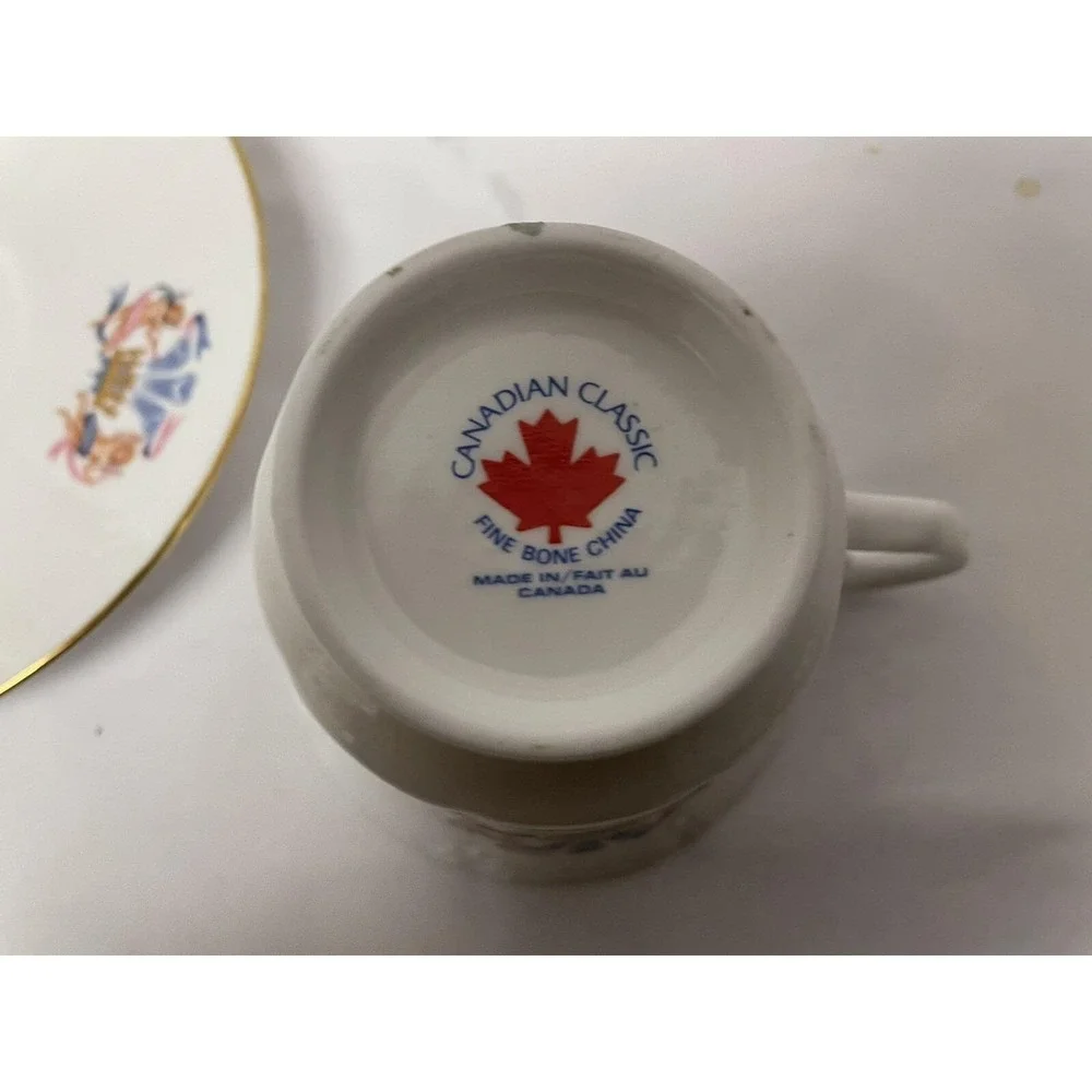 Canadian Royal Birth Commemorative Teacup Saucer Charles Diana White Gold